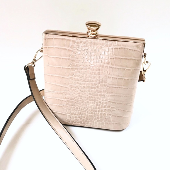 Crossbody Bag Nude Vegan Leather - Picture 1 of 8